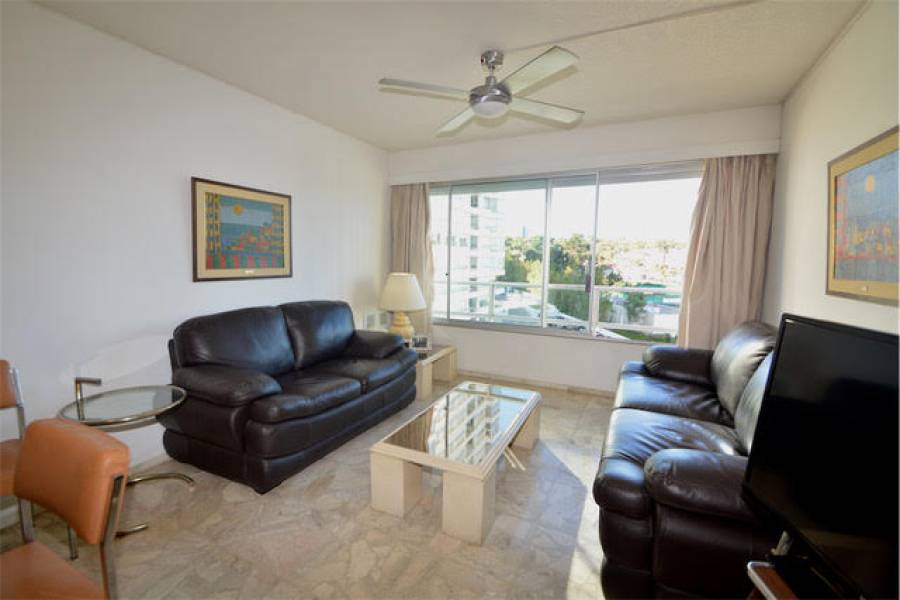 Punta del Este, Maldonado, Uruguay, 2 Bedrooms Bedrooms, ,2 BathroomsBathrooms,Apartamentos,Venta,41558