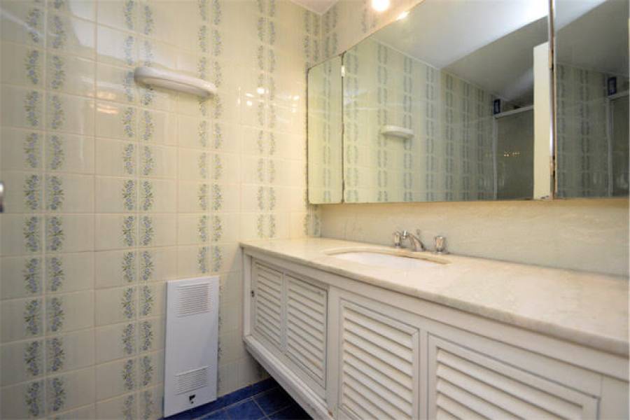 Punta del Este, Maldonado, Uruguay, 2 Bedrooms Bedrooms, ,2 BathroomsBathrooms,Apartamentos,Venta,41558