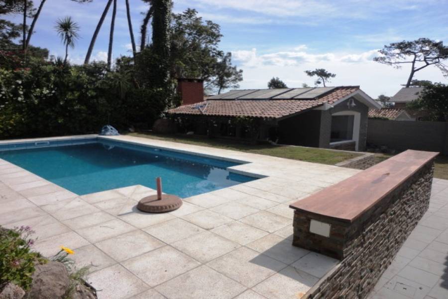 Punta del Este, Maldonado, Uruguay, 3 Bedrooms Bedrooms, ,3 BathroomsBathrooms,Casas,Temporario,41561