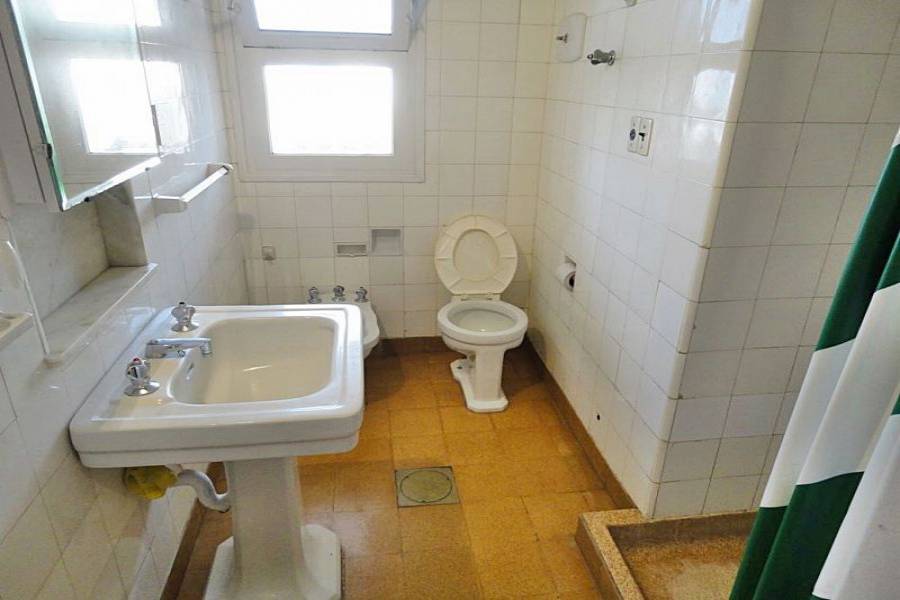 Punta del Este, Maldonado, Uruguay, 3 Bedrooms Bedrooms, ,2 BathroomsBathrooms,Apartamentos,Venta,41562