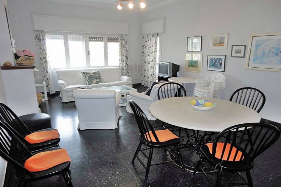 Punta del Este, Maldonado, Uruguay, 3 Bedrooms Bedrooms, ,2 BathroomsBathrooms,Apartamentos,Venta,41562