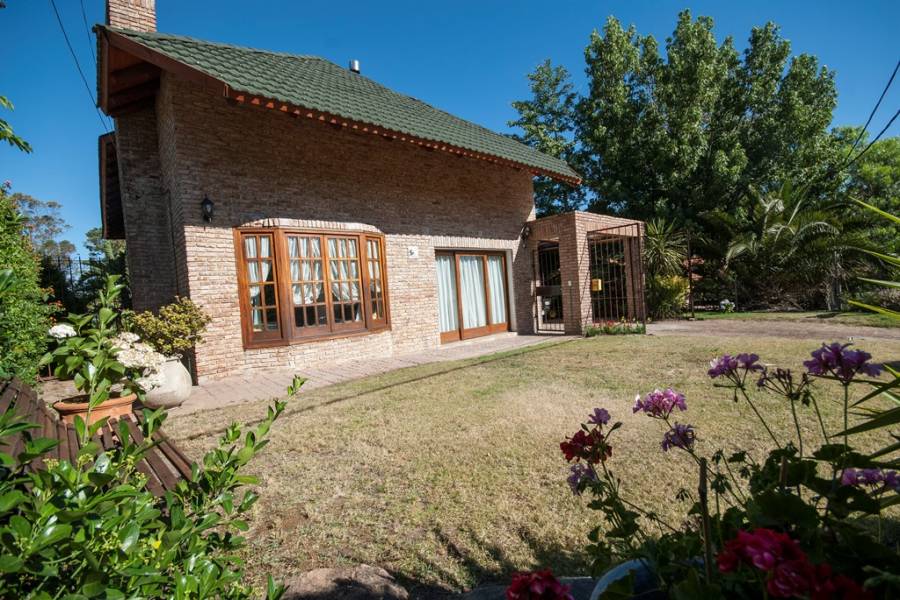 Punta del Este, Maldonado, Uruguay, 3 Bedrooms Bedrooms, ,2 BathroomsBathrooms,Casas,Temporario,41563