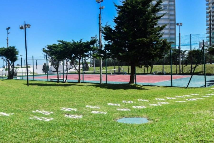 Punta del Este, Maldonado, Uruguay, 2 Bedrooms Bedrooms, ,2 BathroomsBathrooms,Apartamentos,Venta,41567