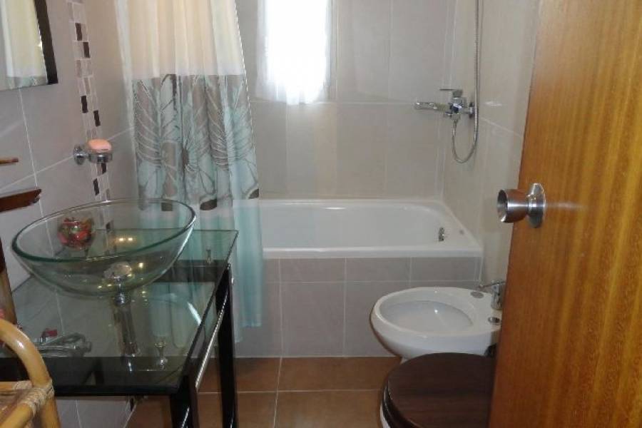 Punta del Este, Maldonado, Uruguay, 2 Bedrooms Bedrooms, ,2 BathroomsBathrooms,Apartamentos,Venta,41570