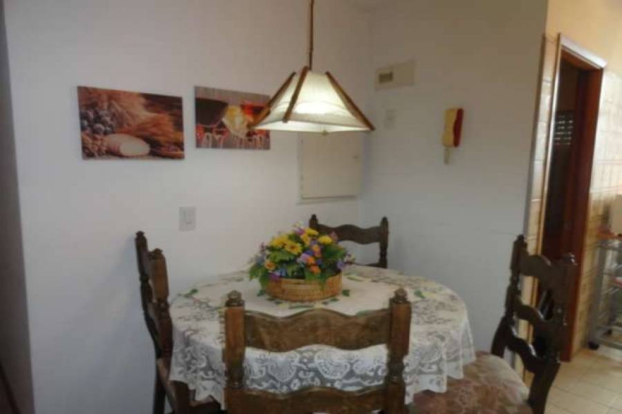 Punta del Este, Maldonado, Uruguay, 2 Bedrooms Bedrooms, ,2 BathroomsBathrooms,Apartamentos,Venta,41570