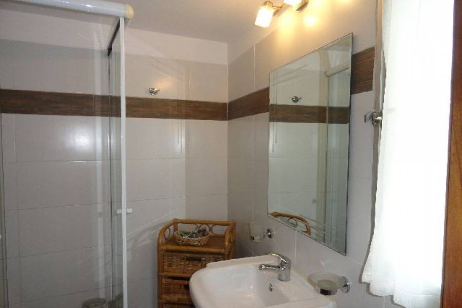 Punta del Este, Maldonado, Uruguay, 2 Bedrooms Bedrooms, ,2 BathroomsBathrooms,Apartamentos,Venta,41570