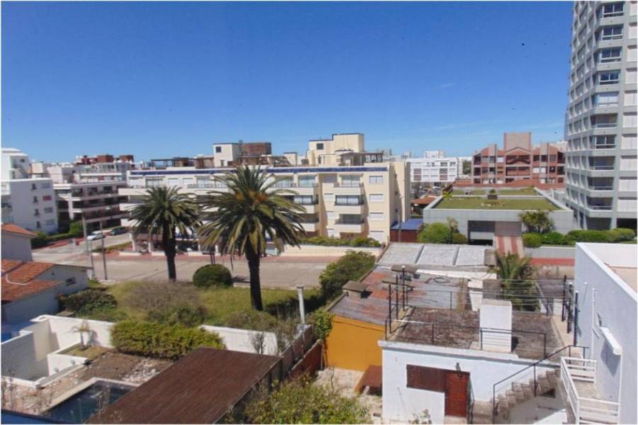 Punta del Este, Maldonado, Uruguay, 3 Bedrooms Bedrooms, ,3 BathroomsBathrooms,Apartamentos,Venta,41581