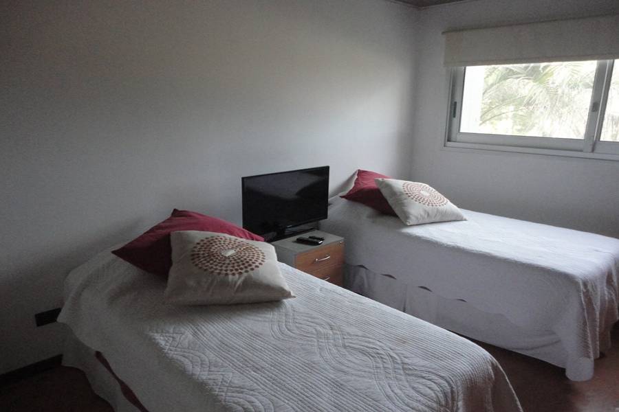 Punta del Este, Maldonado, Uruguay, 4 Bedrooms Bedrooms, ,3 BathroomsBathrooms,Casas,Temporario,41589