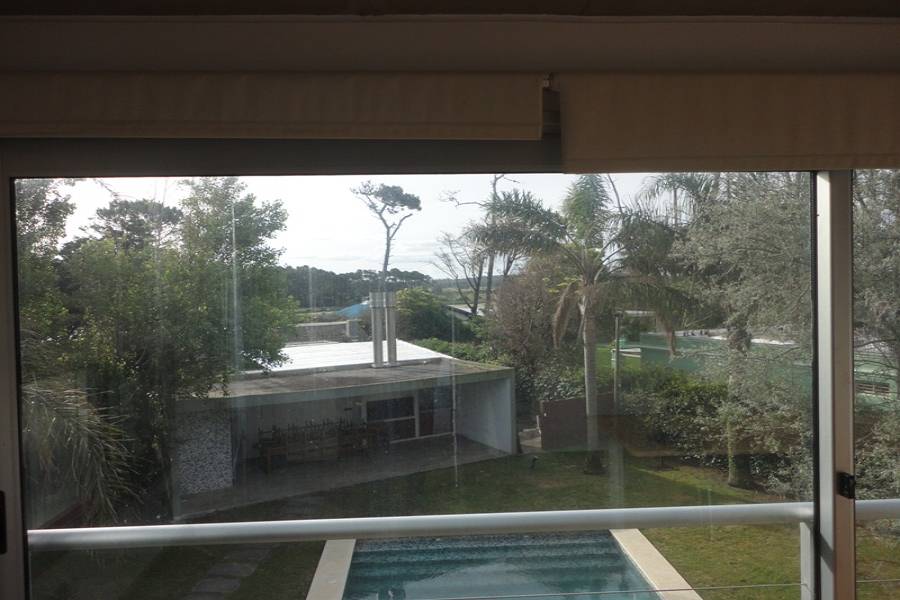 Punta del Este, Maldonado, Uruguay, 4 Bedrooms Bedrooms, ,3 BathroomsBathrooms,Casas,Temporario,41589