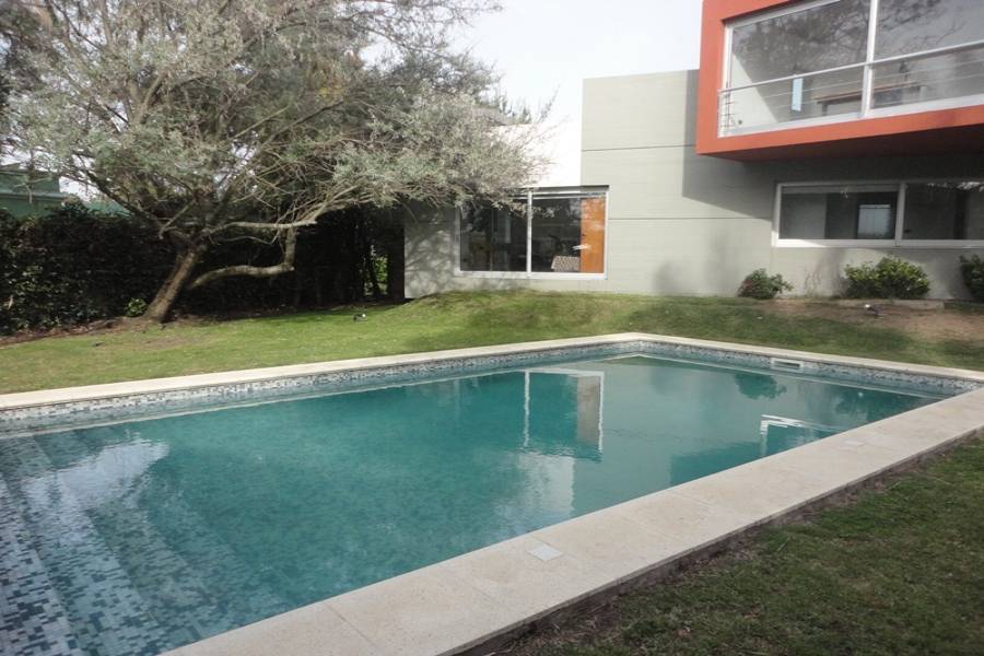 Punta del Este, Maldonado, Uruguay, 4 Bedrooms Bedrooms, ,3 BathroomsBathrooms,Casas,Temporario,41589