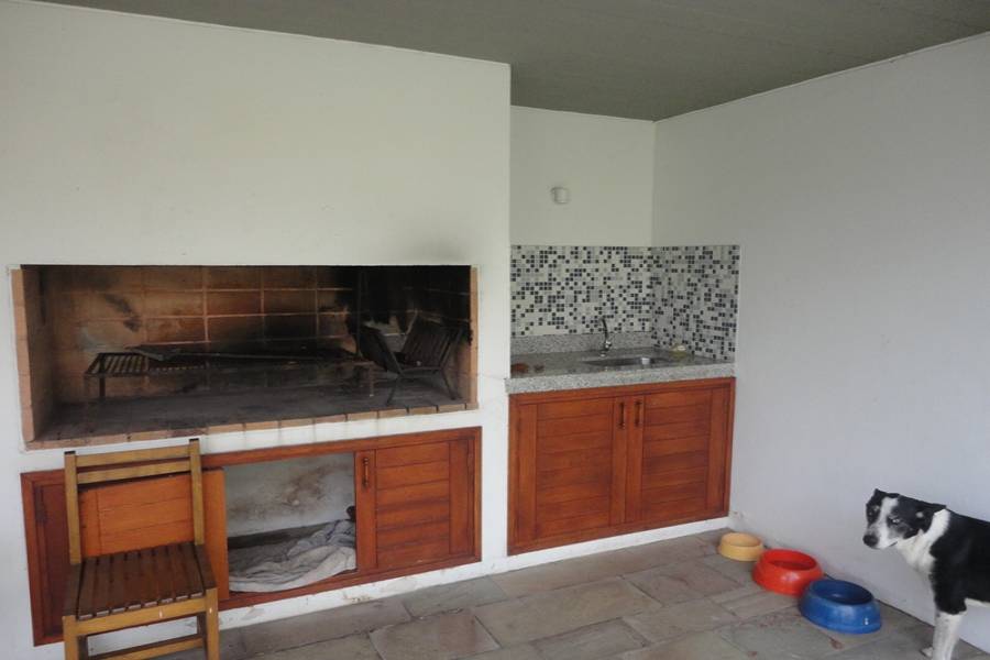 Punta del Este, Maldonado, Uruguay, 4 Bedrooms Bedrooms, ,3 BathroomsBathrooms,Casas,Temporario,41589