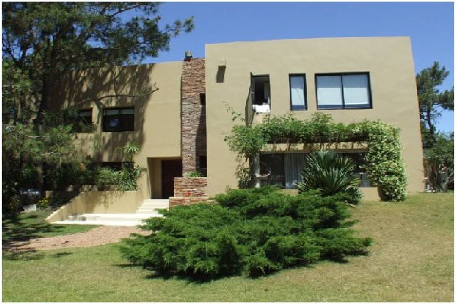 Punta del Este, Maldonado, Uruguay, 5 Bedrooms Bedrooms, ,4 BathroomsBathrooms,Casas,Temporario,41590
