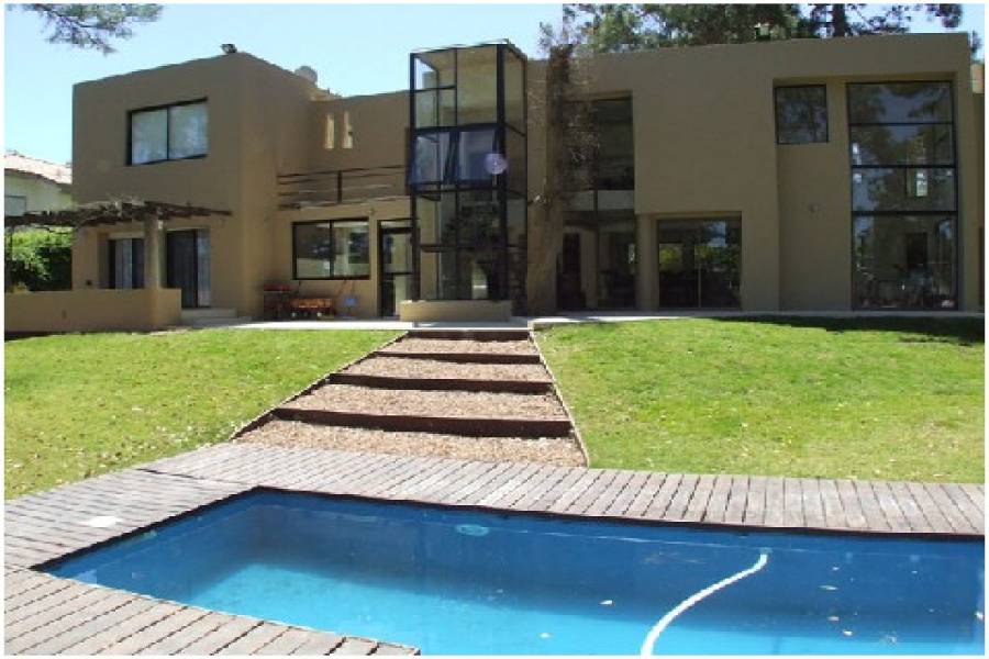 Punta del Este, Maldonado, Uruguay, 5 Bedrooms Bedrooms, ,4 BathroomsBathrooms,Casas,Temporario,41590