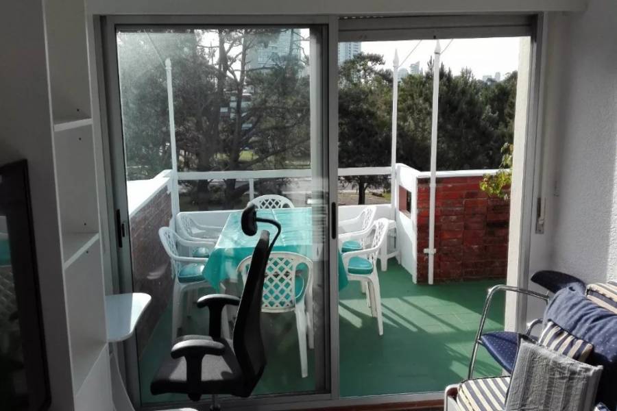Punta del Este, Maldonado, Uruguay, 1 Dormitorio Bedrooms, ,1 BañoBathrooms,Apartamentos,Venta,41594