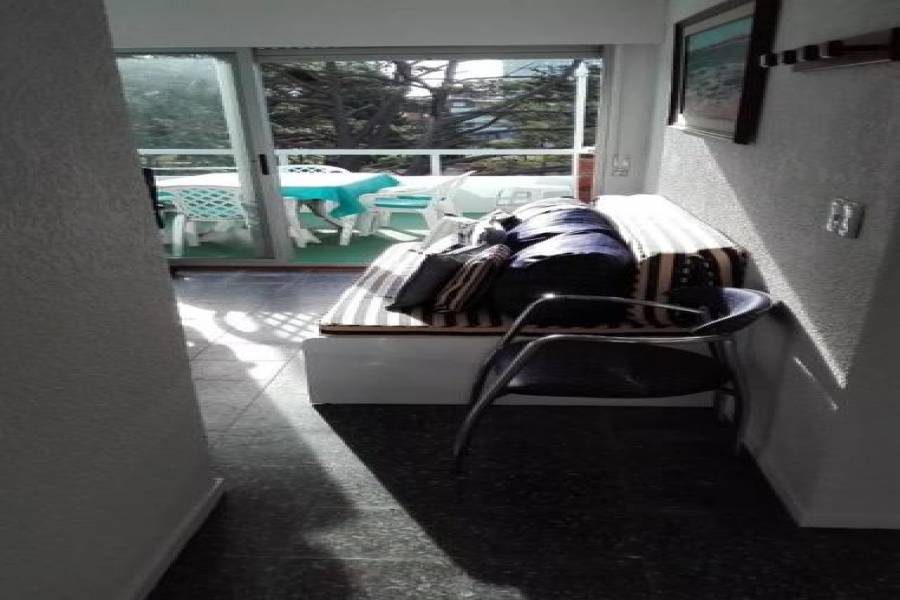 Punta del Este, Maldonado, Uruguay, 1 Dormitorio Bedrooms, ,1 BañoBathrooms,Apartamentos,Venta,41594
