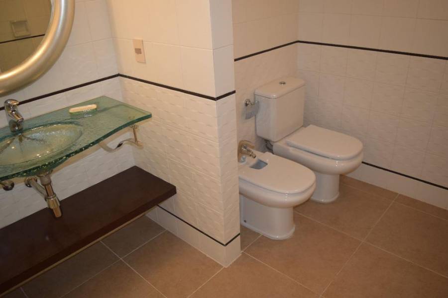 Punta del Este, Maldonado, Uruguay, 3 Bedrooms Bedrooms, ,2 BathroomsBathrooms,Apartamentos,Venta,41597