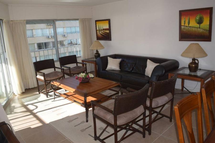 Punta del Este, Maldonado, Uruguay, 3 Bedrooms Bedrooms, ,2 BathroomsBathrooms,Apartamentos,Venta,41597