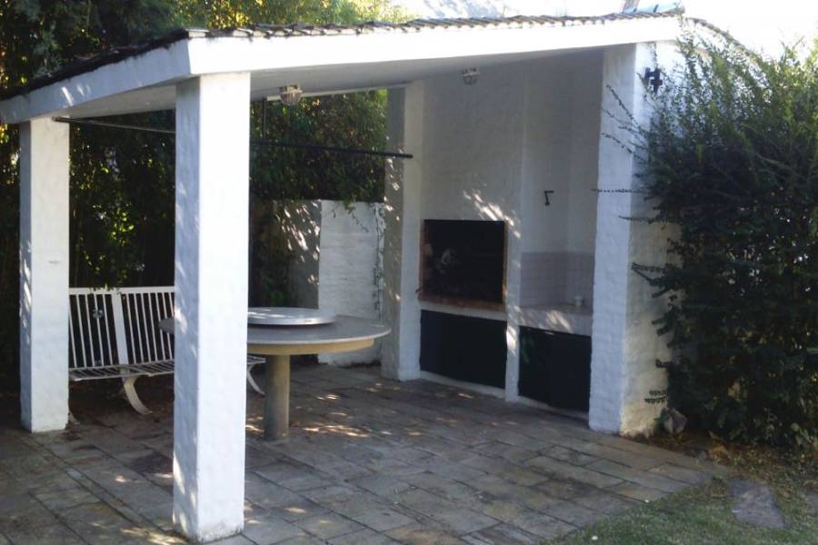Punta del Este, Maldonado, Uruguay, 4 Bedrooms Bedrooms, ,4 BathroomsBathrooms,Casas,Venta,41604