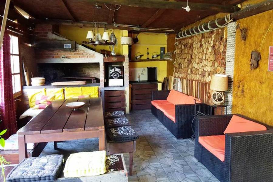 Punta del Este, Maldonado, Uruguay, 4 Bedrooms Bedrooms, ,3 BathroomsBathrooms,Casas,Temporario,41611