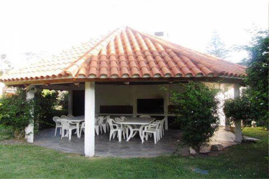 Punta del Este, Maldonado, Uruguay, 4 Bedrooms Bedrooms, ,3 BathroomsBathrooms,Casas,Temporario,41613