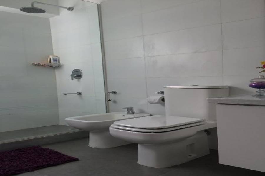 Punta del Este, Maldonado, Uruguay, 2 Bedrooms Bedrooms, ,1 BañoBathrooms,Casas,Temporario,41620