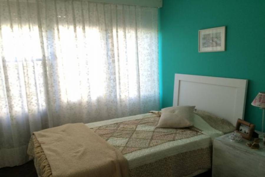 Punta del Este, Maldonado, Uruguay, 2 Bedrooms Bedrooms, ,1 BañoBathrooms,Casas,Temporario,41620