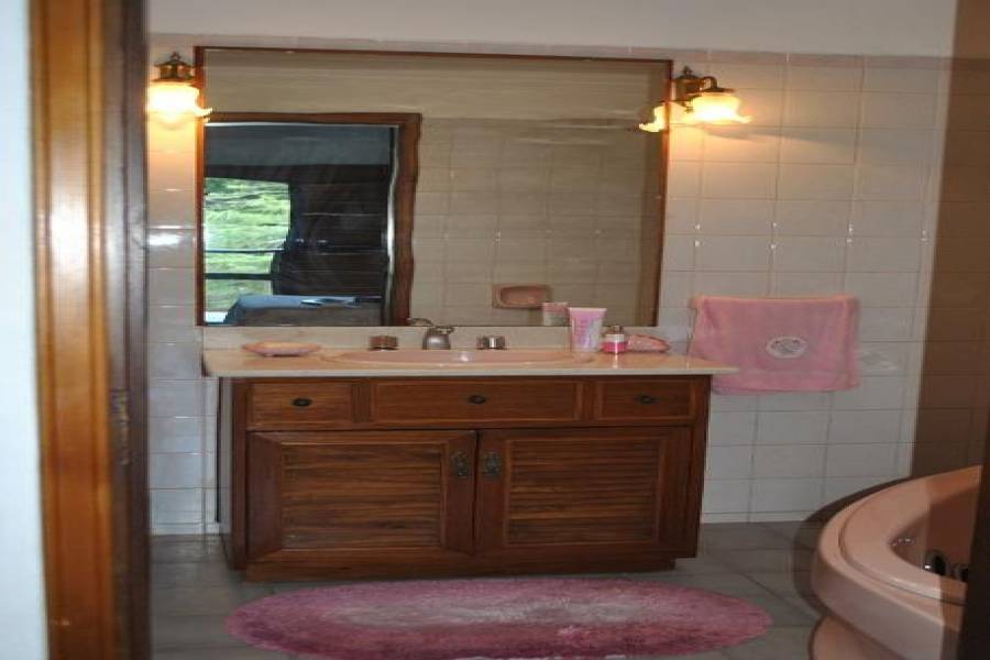 Punta del Este, Maldonado, Uruguay, 3 Bedrooms Bedrooms, ,3 BathroomsBathrooms,Casas,Temporario,Pinares,41630