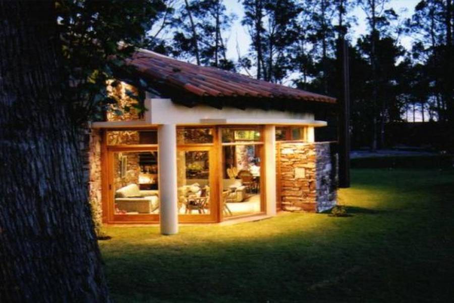 Punta del Este, Maldonado, Uruguay, 4 Bedrooms Bedrooms, ,2 BathroomsBathrooms,Casas,Temporario,41637