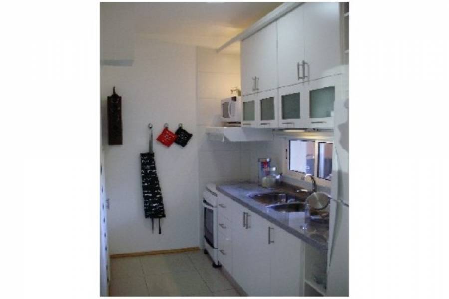 Punta del Este, Maldonado, Uruguay, 3 Bedrooms Bedrooms, ,2 BathroomsBathrooms,Casas,Temporario,41642