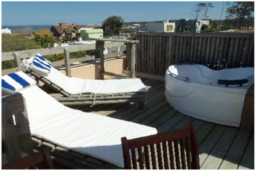 Punta del Este, Maldonado, Uruguay, 3 Bedrooms Bedrooms, ,2 BathroomsBathrooms,Casas,Temporario,41642
