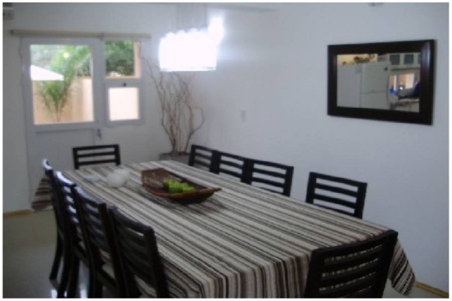 Punta del Este, Maldonado, Uruguay, 3 Bedrooms Bedrooms, ,2 BathroomsBathrooms,Casas,Temporario,41642