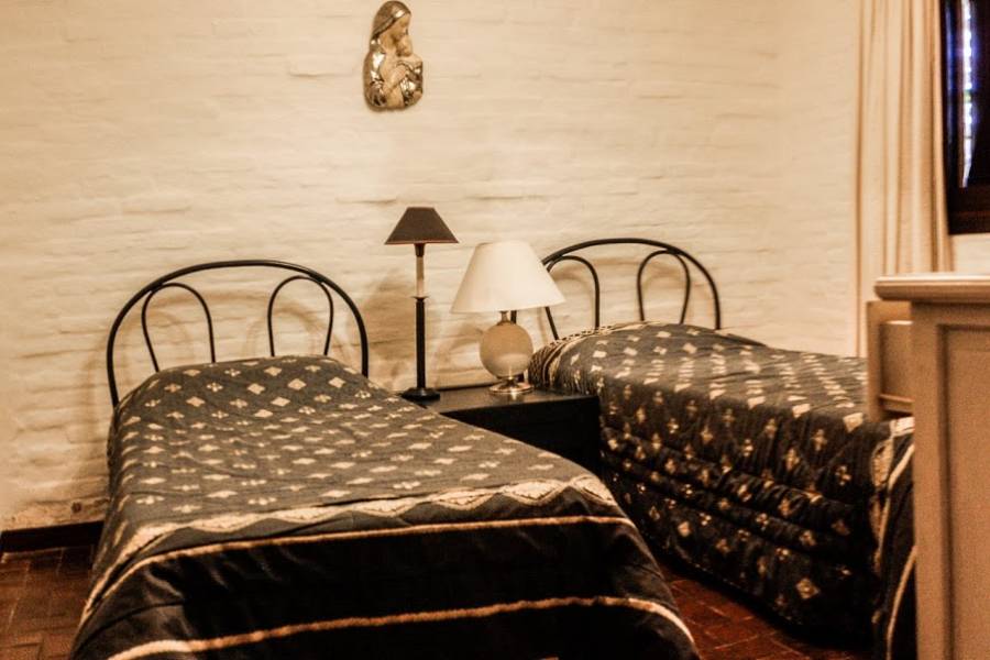 Punta del Este, Maldonado, Uruguay, 4 Bedrooms Bedrooms, ,3 BathroomsBathrooms,Casas,Venta,41648