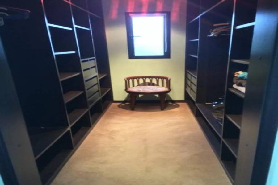 Punta del Este, Maldonado, Uruguay, 4 Bedrooms Bedrooms, ,3 BathroomsBathrooms,Casas,Venta,41652