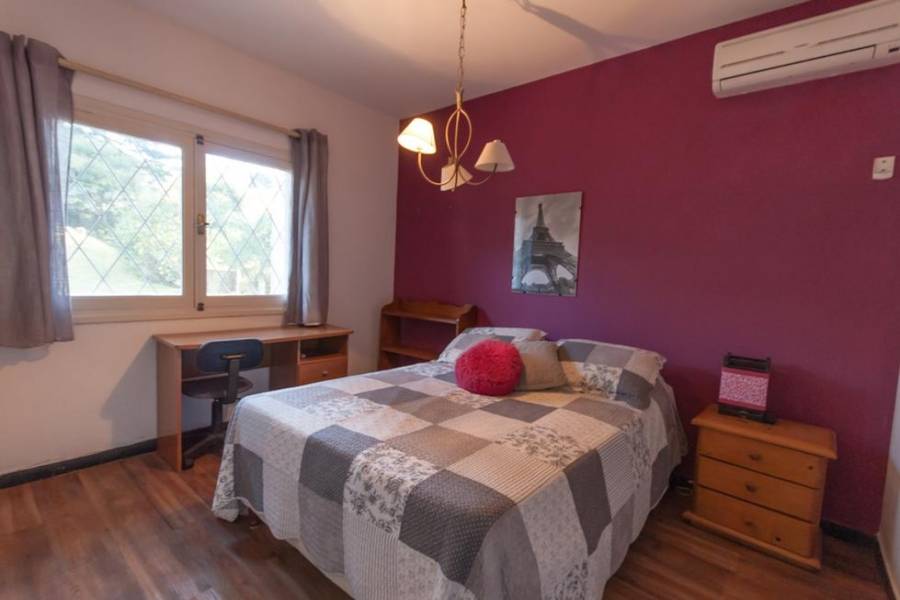 Punta del Este, Maldonado, Uruguay, 5 Bedrooms Bedrooms, ,3 BathroomsBathrooms,Casas,Venta,41663