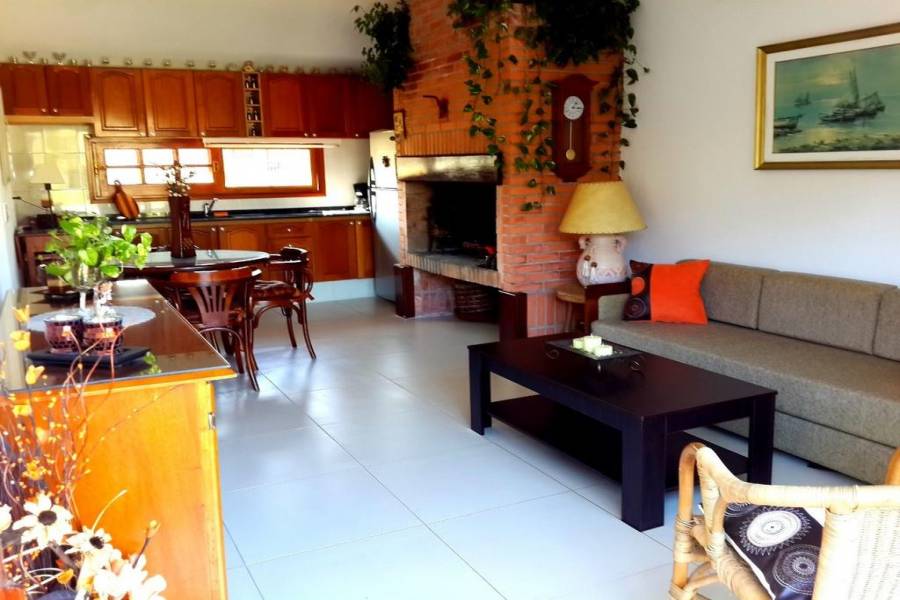 Punta del Este, Maldonado, Uruguay, 2 Bedrooms Bedrooms, ,1 BañoBathrooms,Casas,Temporario,41666