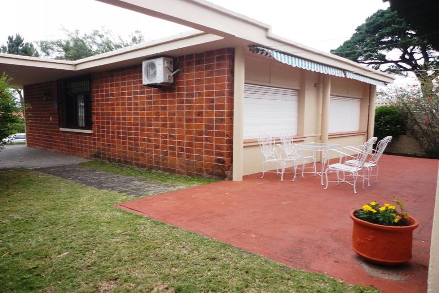 Punta del Este, Maldonado, Uruguay, 2 Bedrooms Bedrooms, ,1 BañoBathrooms,Casas,Temporario,41669