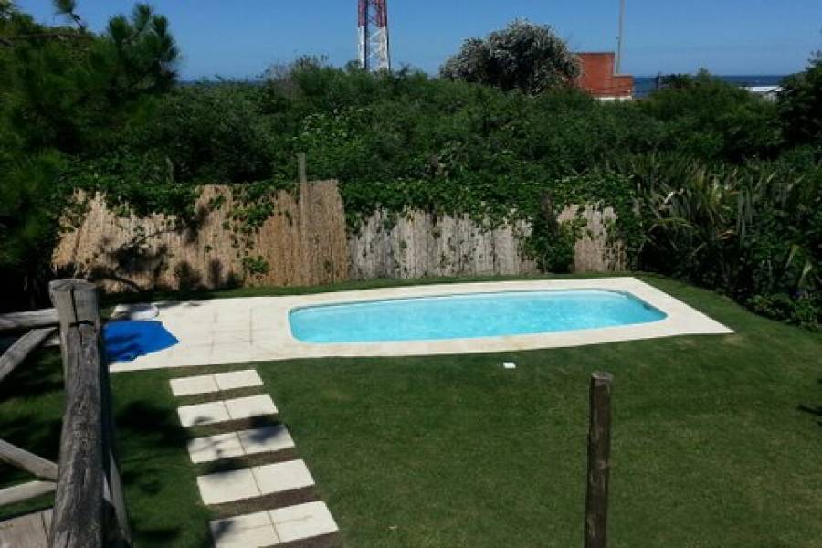 Punta del Este, Maldonado, Uruguay, 4 Bedrooms Bedrooms, ,3 BathroomsBathrooms,Casas,Temporario,41675
