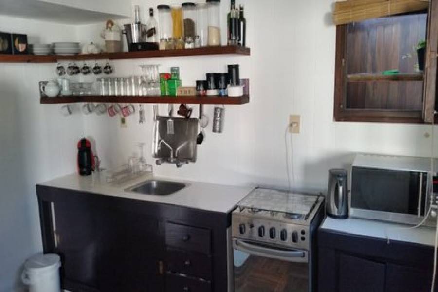 Punta del Este, Maldonado, Uruguay, 4 Bedrooms Bedrooms, ,3 BathroomsBathrooms,Casas,Temporario,41675