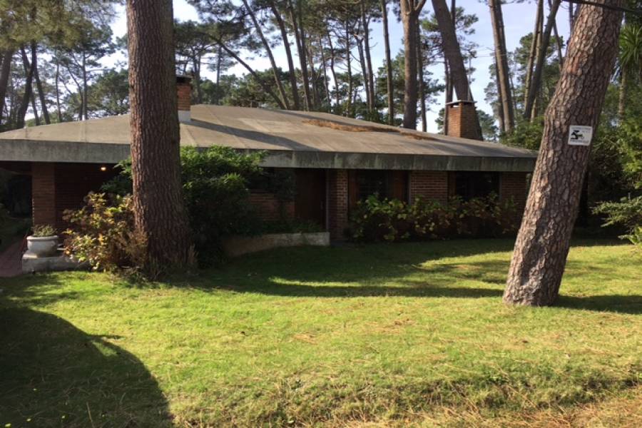 Punta del Este, Maldonado, Uruguay, 3 Bedrooms Bedrooms, ,2 BathroomsBathrooms,Casas,Venta,41679
