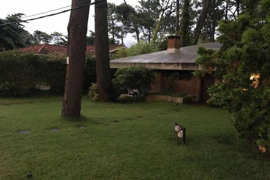 Punta del Este, Maldonado, Uruguay, 3 Bedrooms Bedrooms, ,2 BathroomsBathrooms,Casas,Venta,41679