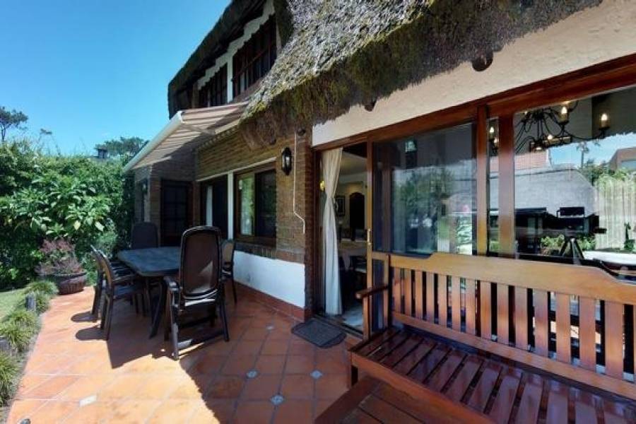 Punta del Este, Maldonado, Uruguay, 3 Bedrooms Bedrooms, ,2 BathroomsBathrooms,Casas,Venta,41695
