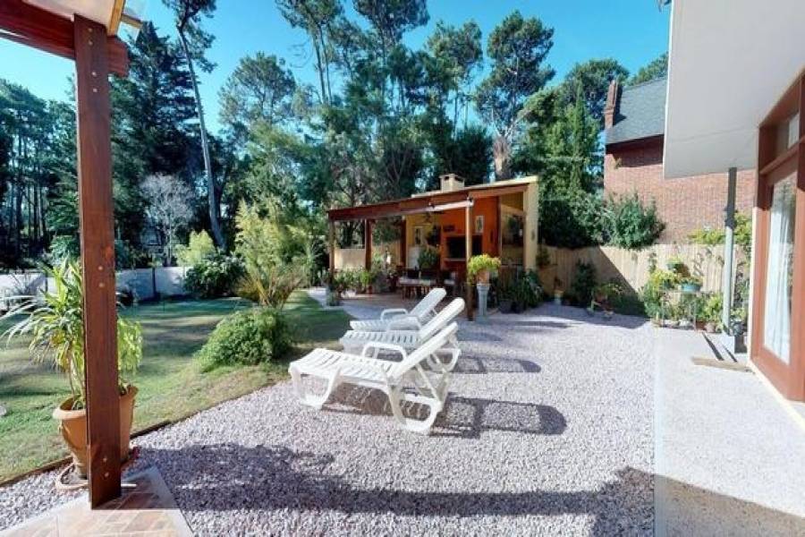 Punta del Este, Maldonado, Uruguay, 3 Bedrooms Bedrooms, ,2 BathroomsBathrooms,Casas,Venta,41698