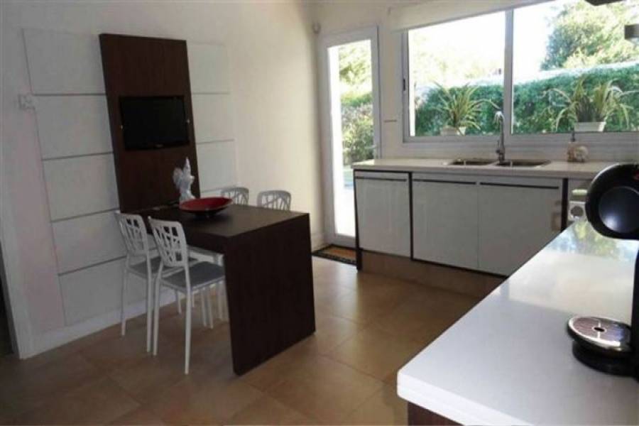 Punta del Este, Maldonado, Uruguay, 4 Bedrooms Bedrooms, ,5 BathroomsBathrooms,Casas,Temporario,41703