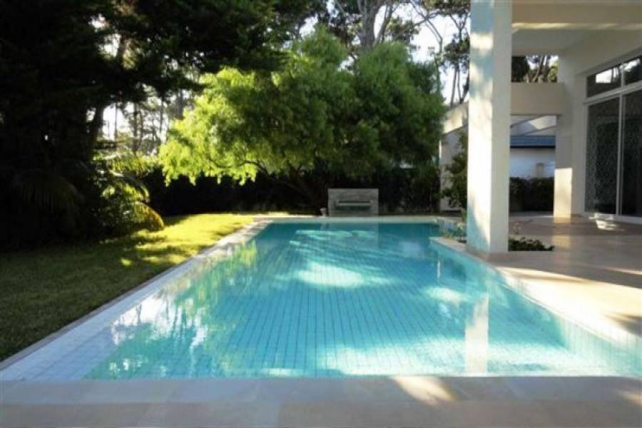 Punta del Este, Maldonado, Uruguay, 4 Bedrooms Bedrooms, ,5 BathroomsBathrooms,Casas,Temporario,41703