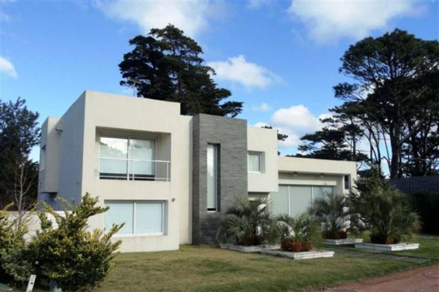 Punta del Este, Maldonado, Uruguay, 4 Bedrooms Bedrooms, ,5 BathroomsBathrooms,Casas,Temporario,41703