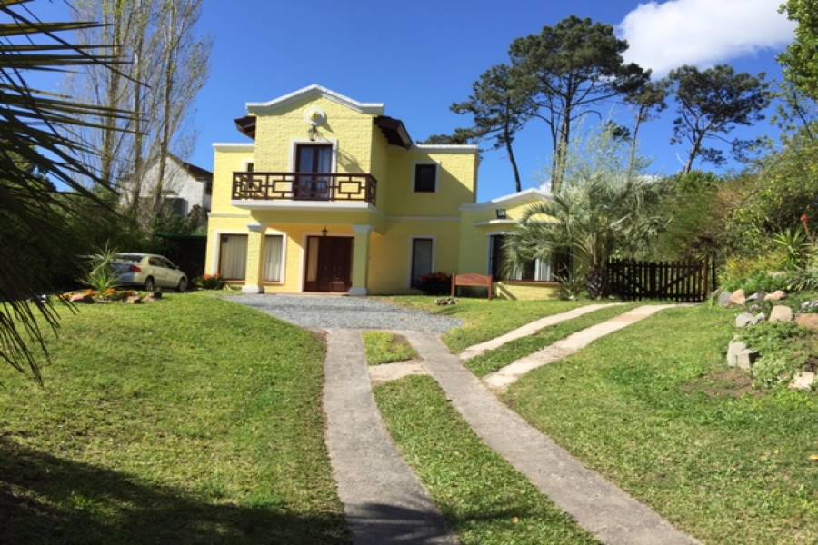 Punta del Este, Maldonado, Uruguay, 3 Bedrooms Bedrooms, ,3 BathroomsBathrooms,Casas,Temporario,41704