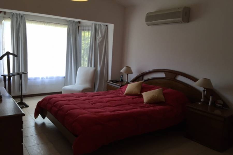 Punta del Este, Maldonado, Uruguay, 3 Bedrooms Bedrooms, ,3 BathroomsBathrooms,Casas,Temporario,41704