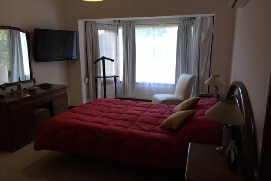 Punta del Este, Maldonado, Uruguay, 3 Bedrooms Bedrooms, ,3 BathroomsBathrooms,Casas,Temporario,41704