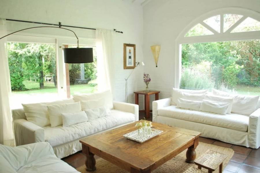 Punta del Este, Maldonado, Uruguay, 4 Bedrooms Bedrooms, ,3 BathroomsBathrooms,Casas,Venta,41705