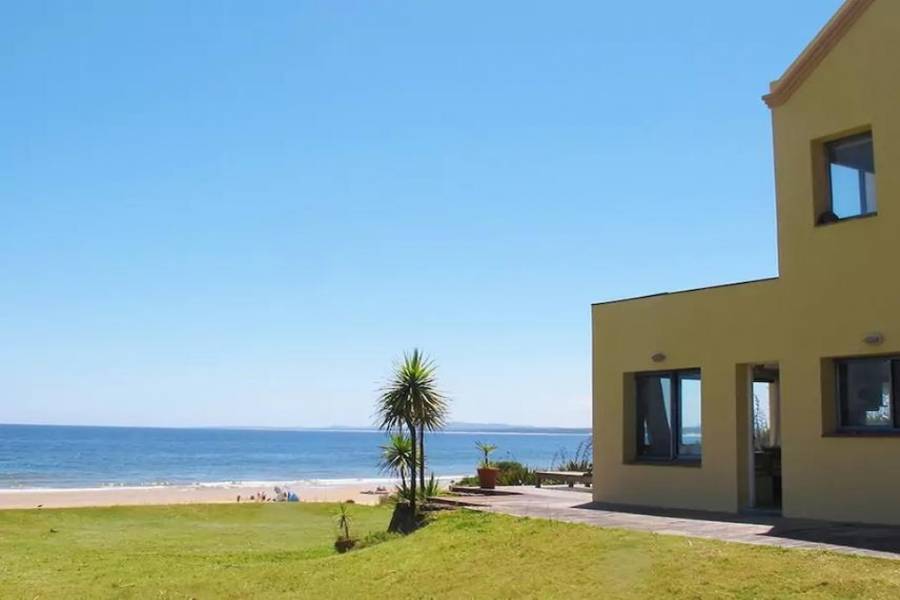PUNTA DEL ESTE, Maldonado, Uruguay, 5 Bedrooms Bedrooms, ,2 BathroomsBathrooms,Casas,Venta,41707
